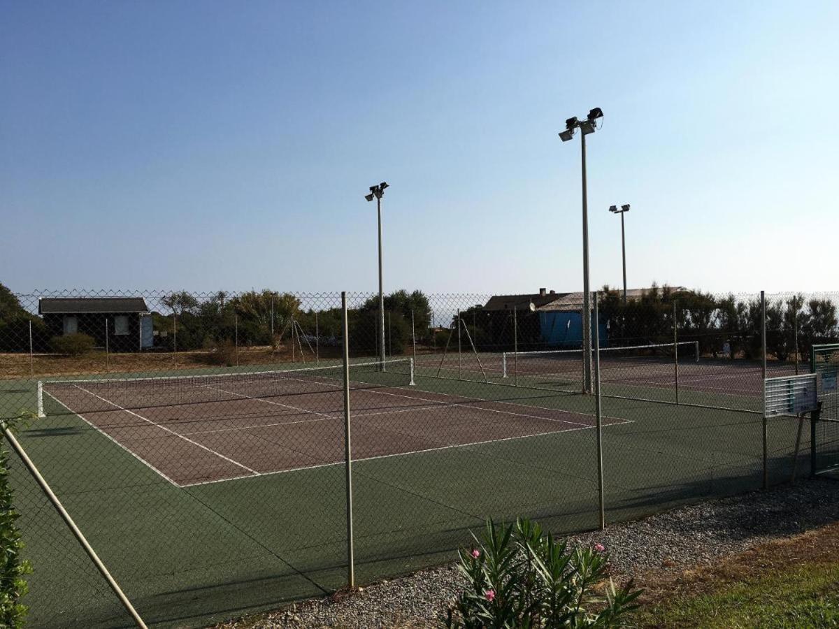סרביון A 5 Mn A Pied De La Mer, Piscine ,Tennis, Paillote מראה חיצוני תמונה